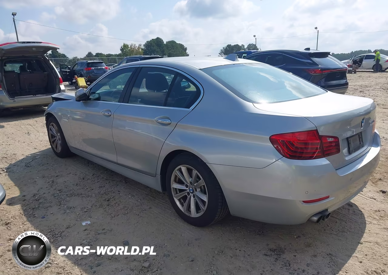 2016 BMW 528I VIN:WBA5A5C50GG353845 - 3
