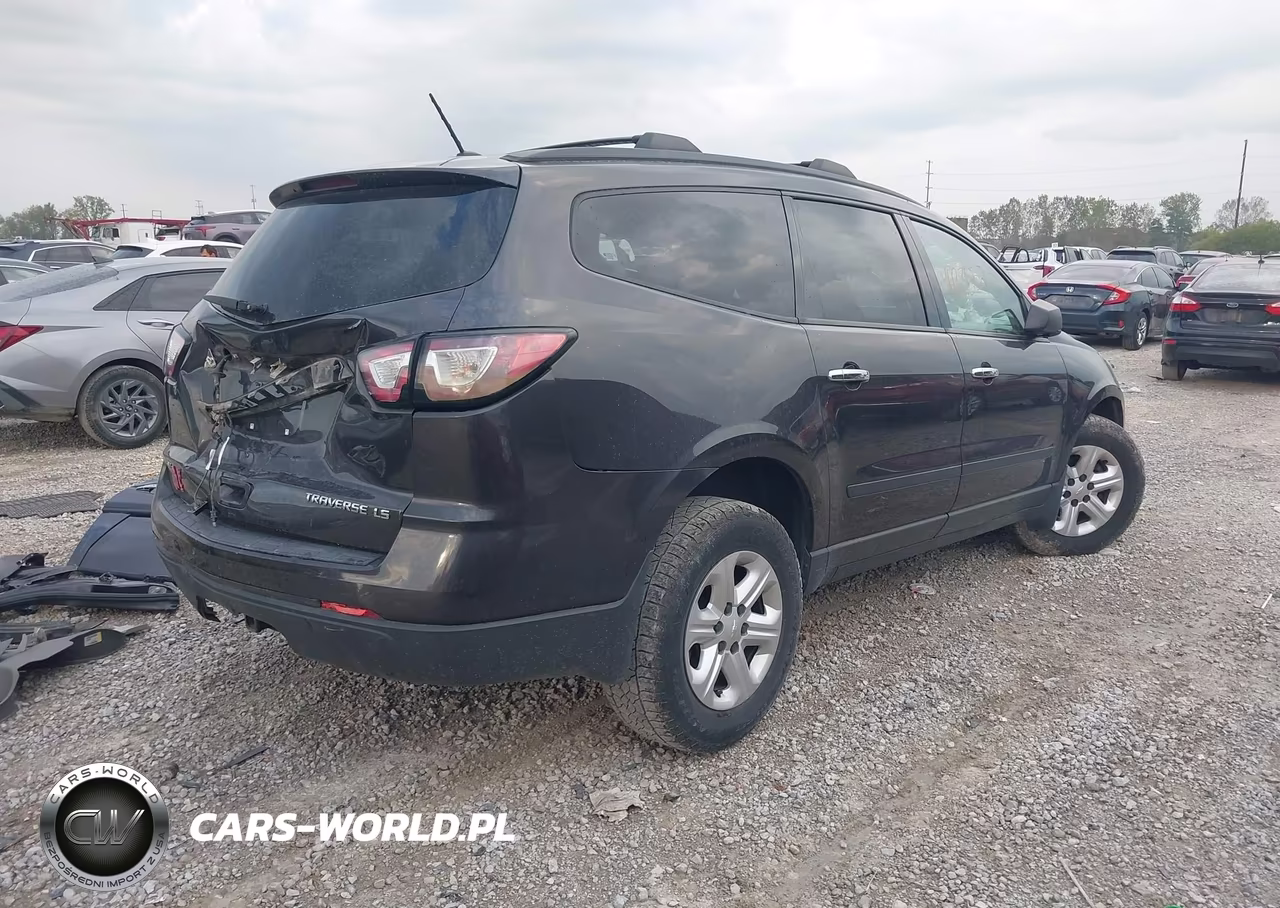 2015 Chevrolet Traverse Ls VIN:1GNKVFKD3FJ149915 - 4