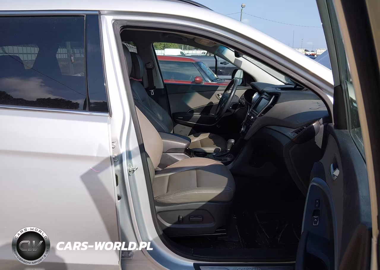 2018 Hyundai Santa Fe Se VIN:KM8SN4HF6JU282967 - 5
