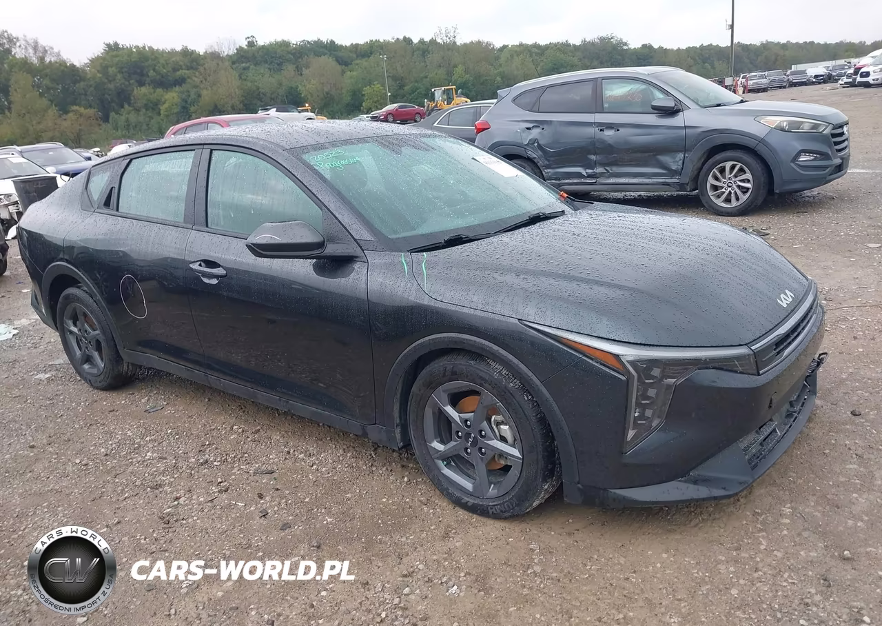 2025 Kia K4 Lxs