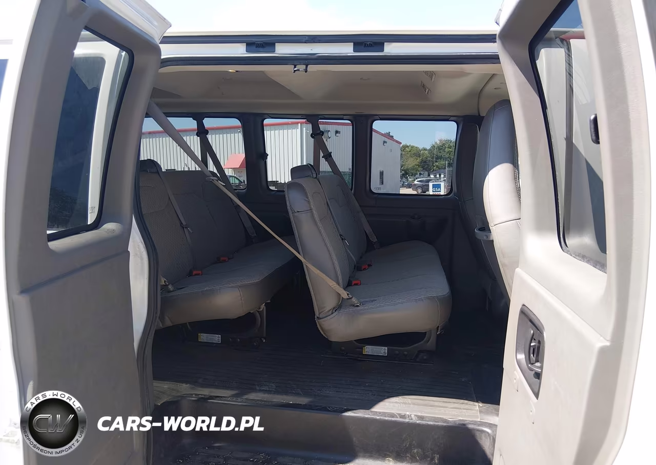 2019 Chevrolet Express 3500 Ls VIN:1GAZGNFG3K1359661 - 8