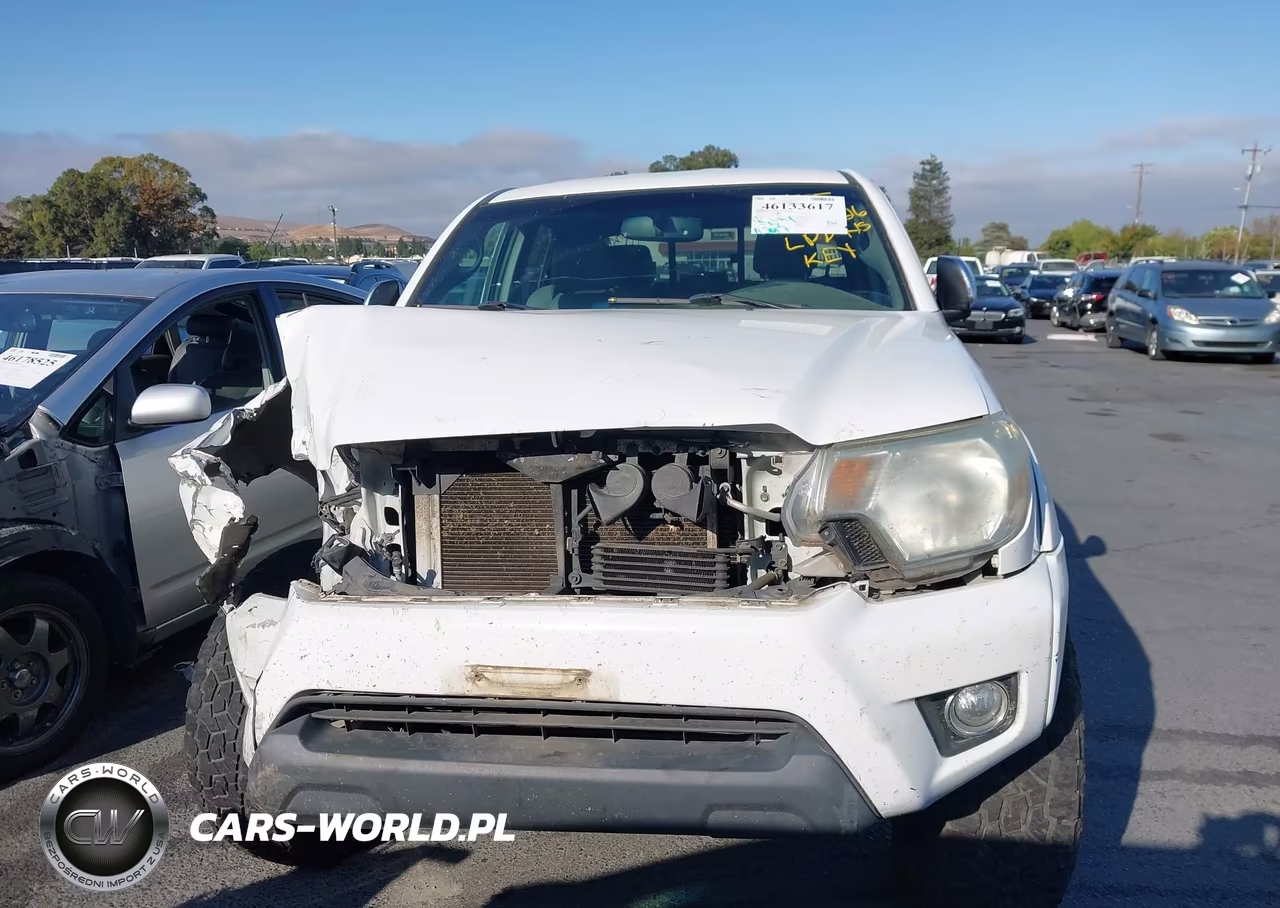 2013 Toyota Tacoma Base V6 VIN:5TFMU4FNXDX015523 - 13