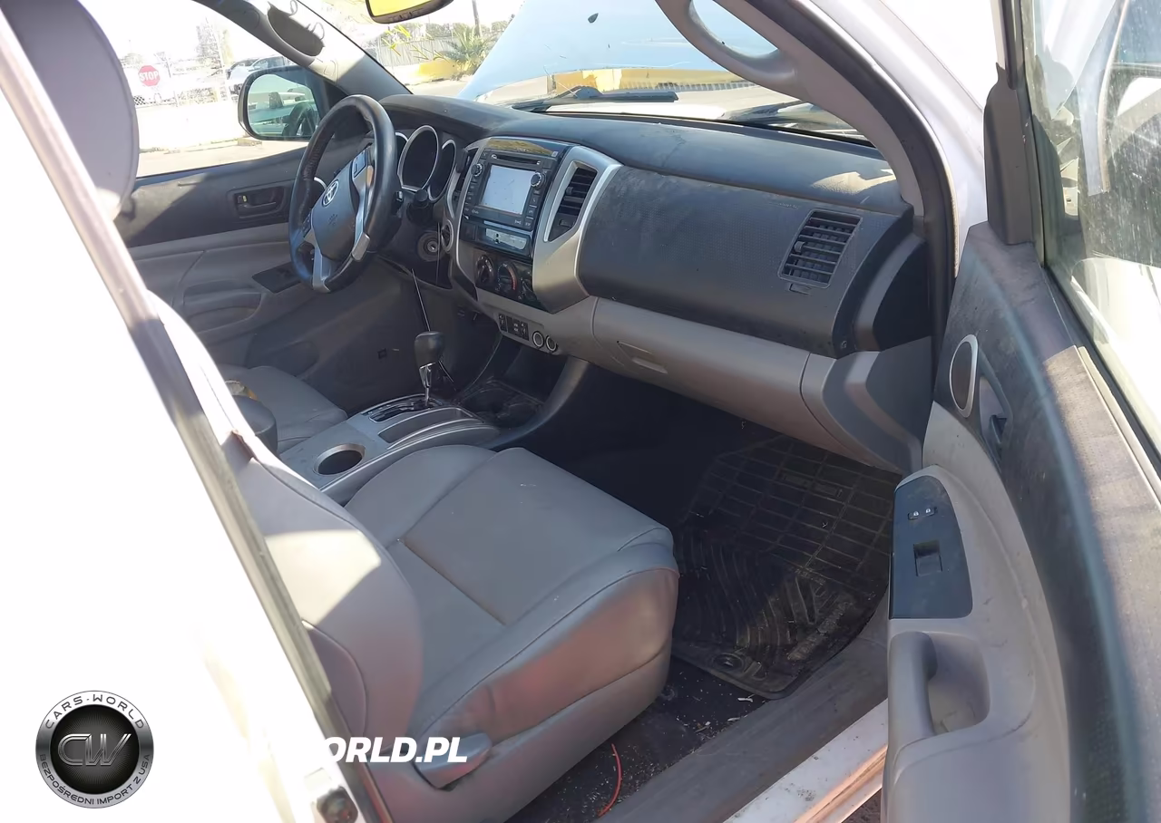 2013 Toyota Tacoma Base V6 VIN:5TFMU4FNXDX015523 - 5