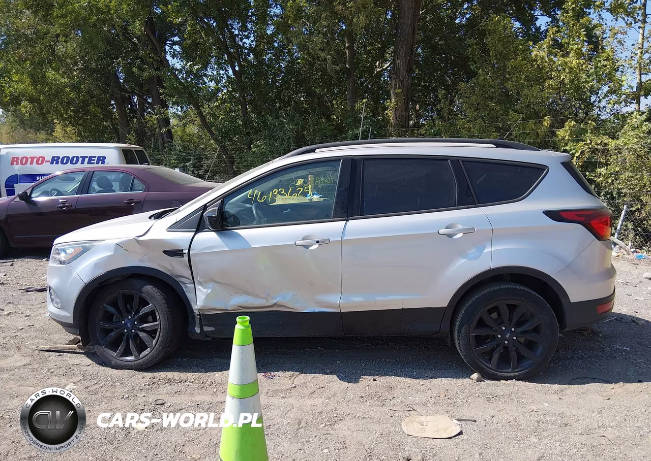 2019 Ford Escape Se VIN:1FMCU0GD8KUB99378 - 14