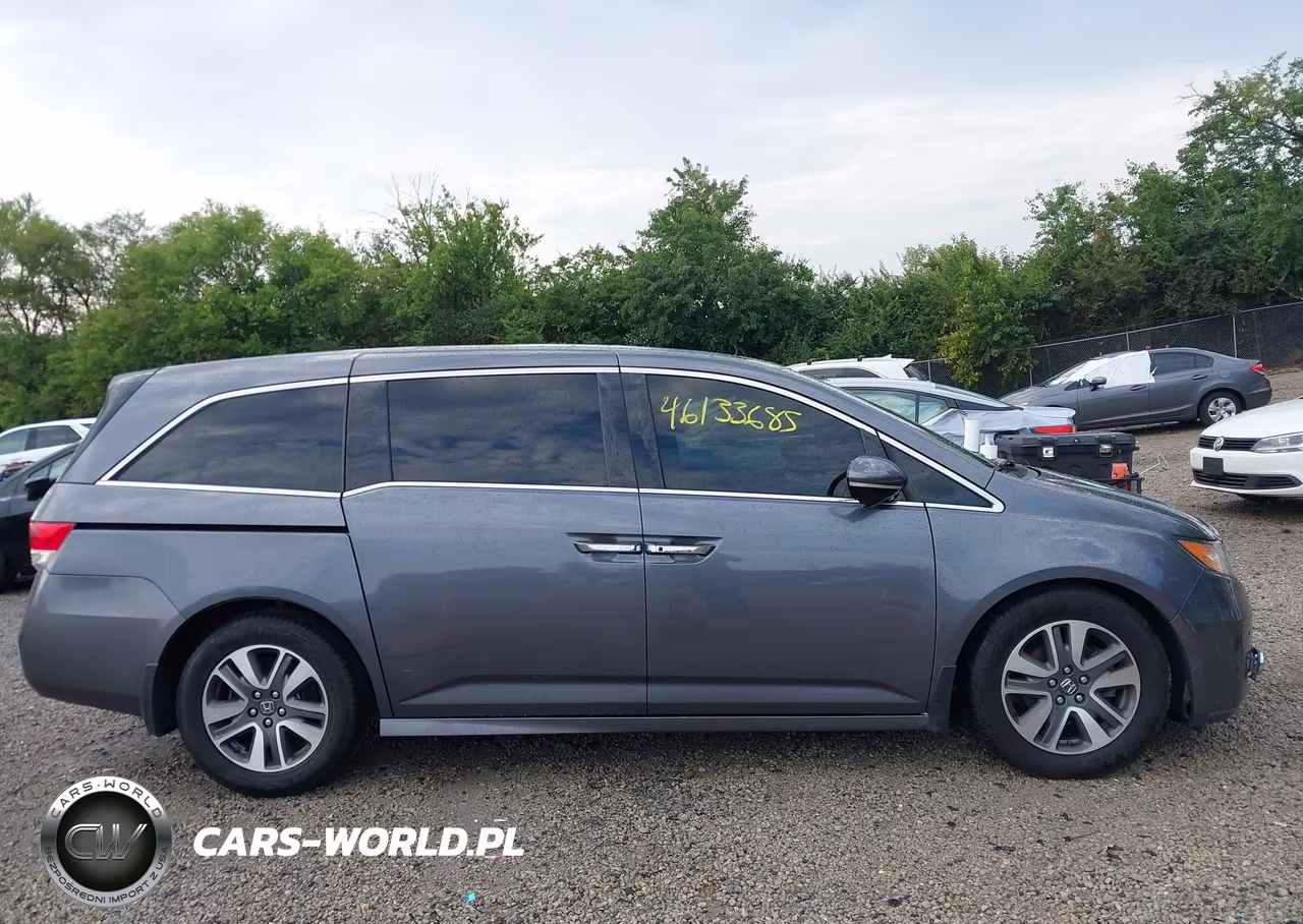 2016 Honda Odyssey Touring-Touring Elite VIN:5FNRL5H9XGB167475 - 14