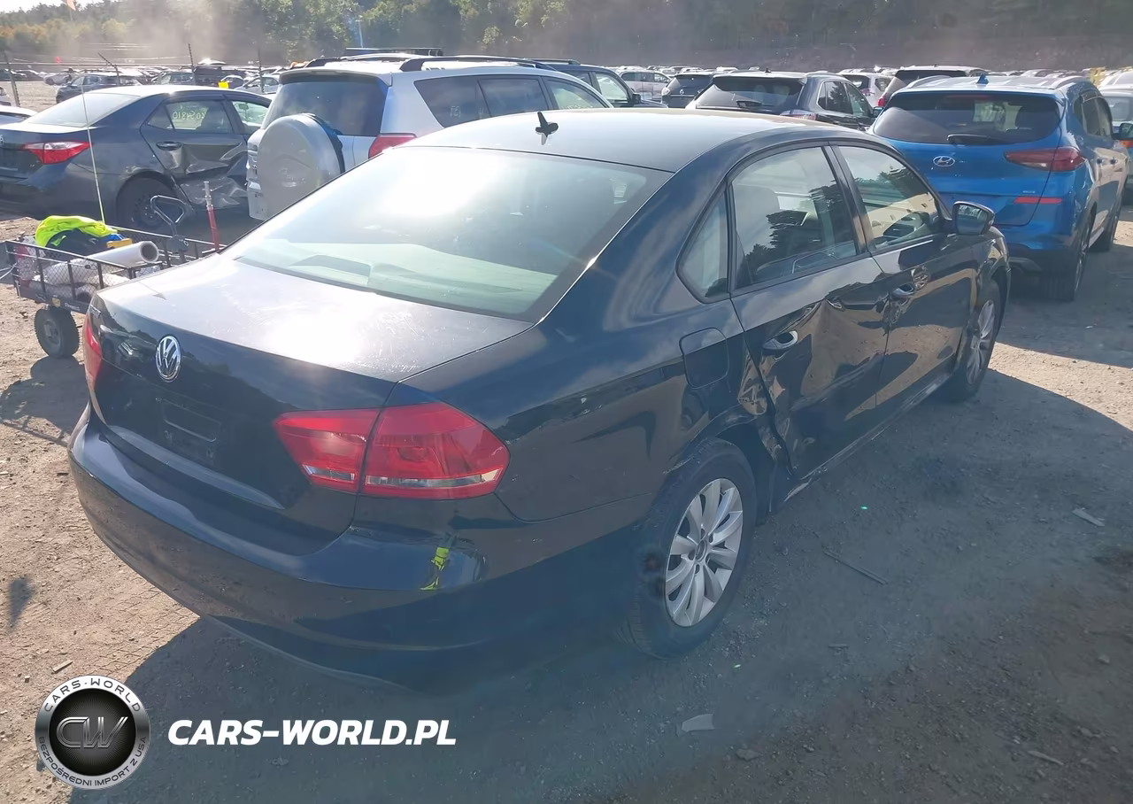 2013 Volkswagen Passat 2.5L S VIN:1VWAP7A36DC030655 - 4