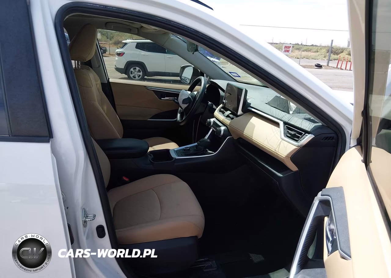 2023 Toyota Rav4 Hybrid Xle VIN:JTMRWRFVXPD180765 - 5