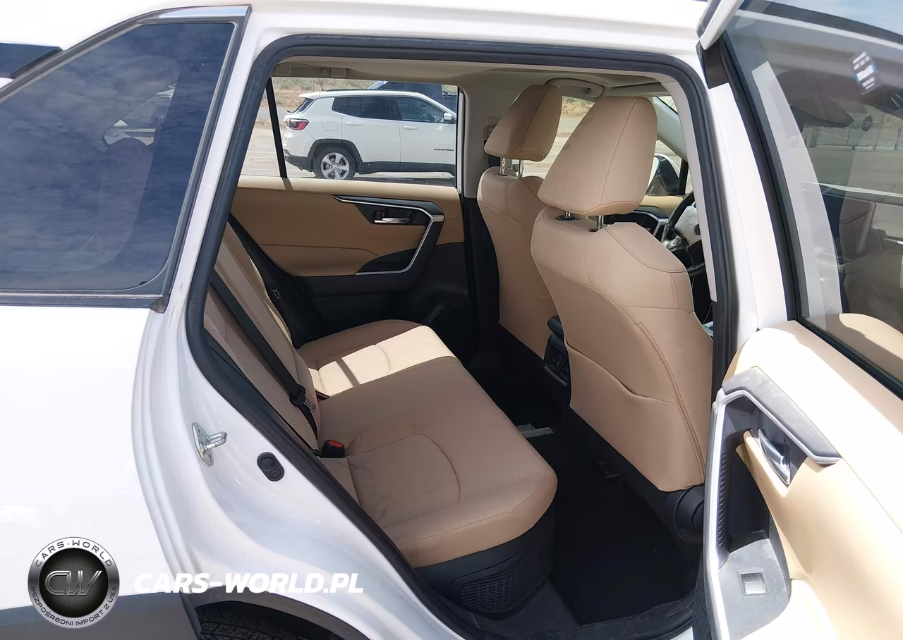 2023 Toyota Rav4 Hybrid Xle VIN:JTMRWRFVXPD180765 - 8
