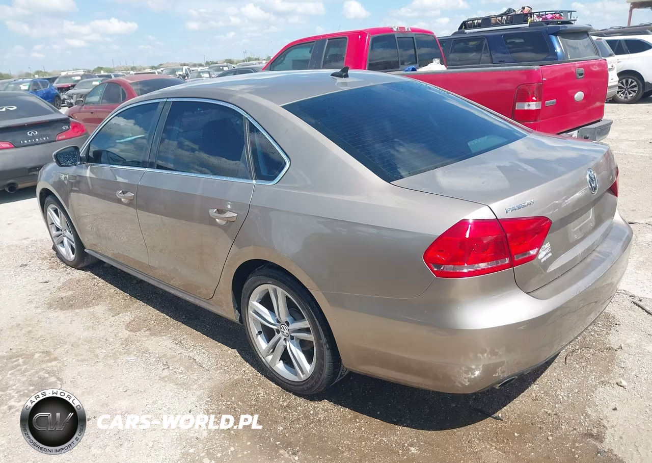 2015 Volkswagen Passat 2.0L Tdi Se VIN:1VWBV7A33FC052867 - 3