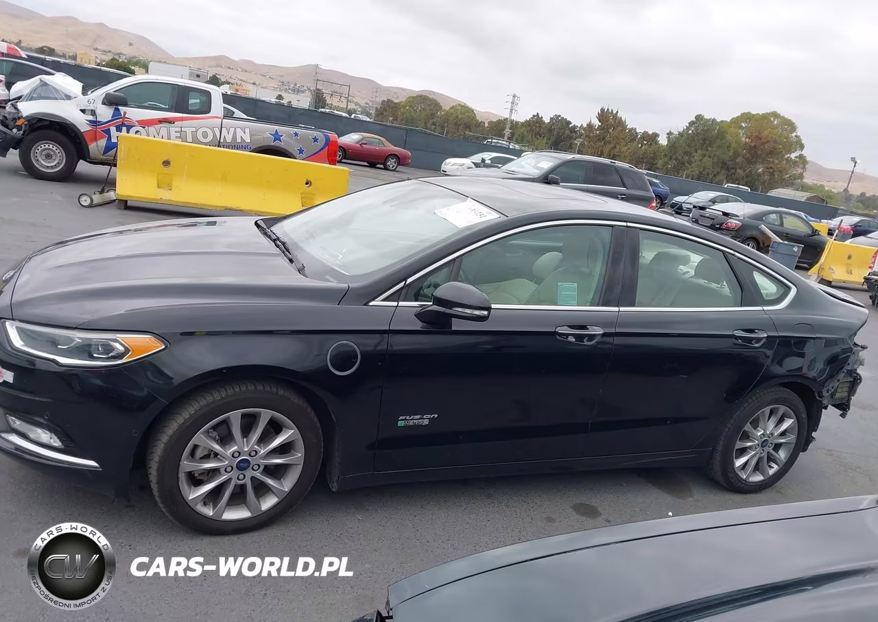 2017 Ford Fusion Energi Platinum VIN:3FA6P0SU2HR350933 - 14
