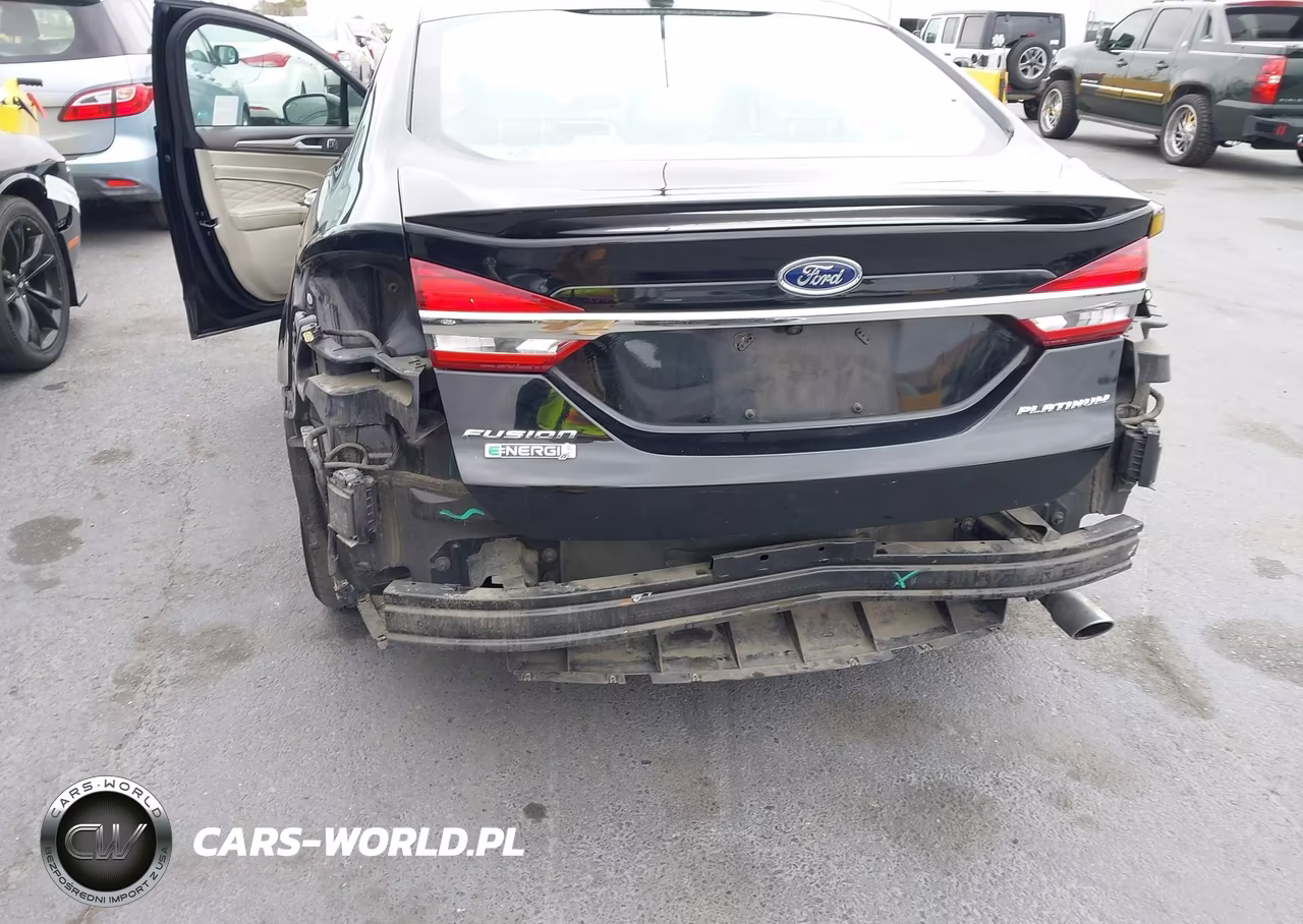 2017 Ford Fusion Energi Platinum VIN:3FA6P0SU2HR350933 - 6