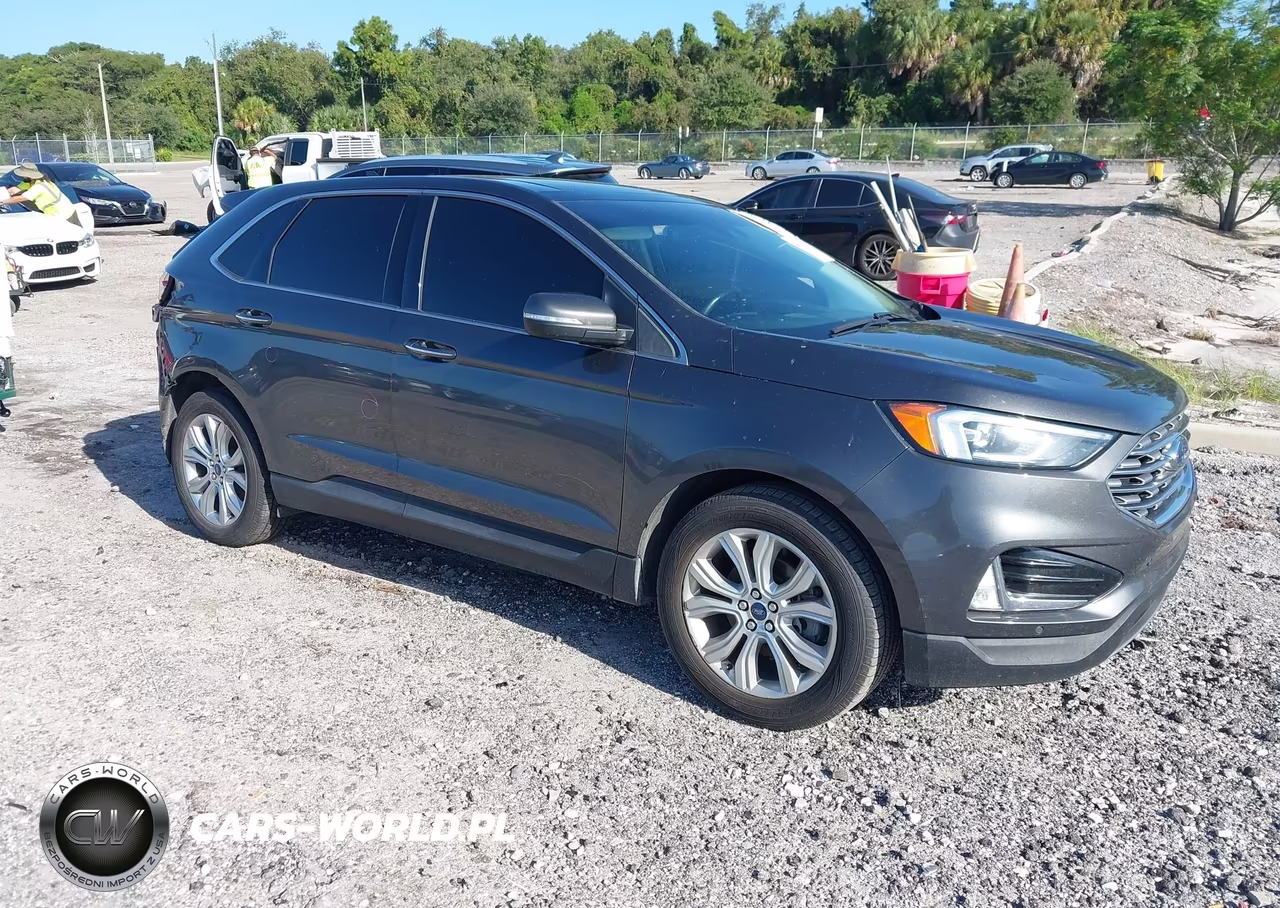 2020 Ford Edge Titanium