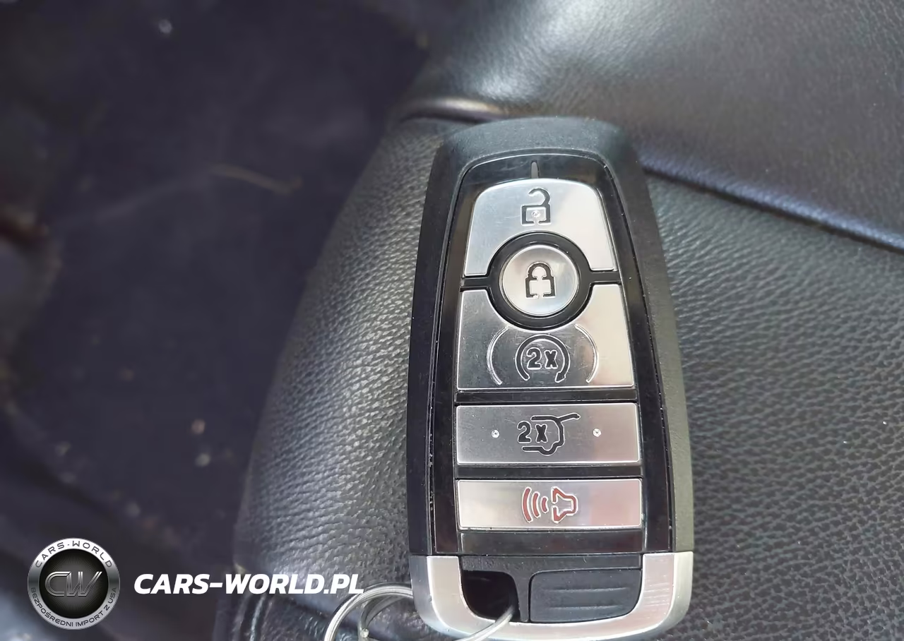 2020 Ford Edge Titanium VIN:2FMPK3K90LBB21258 - 11