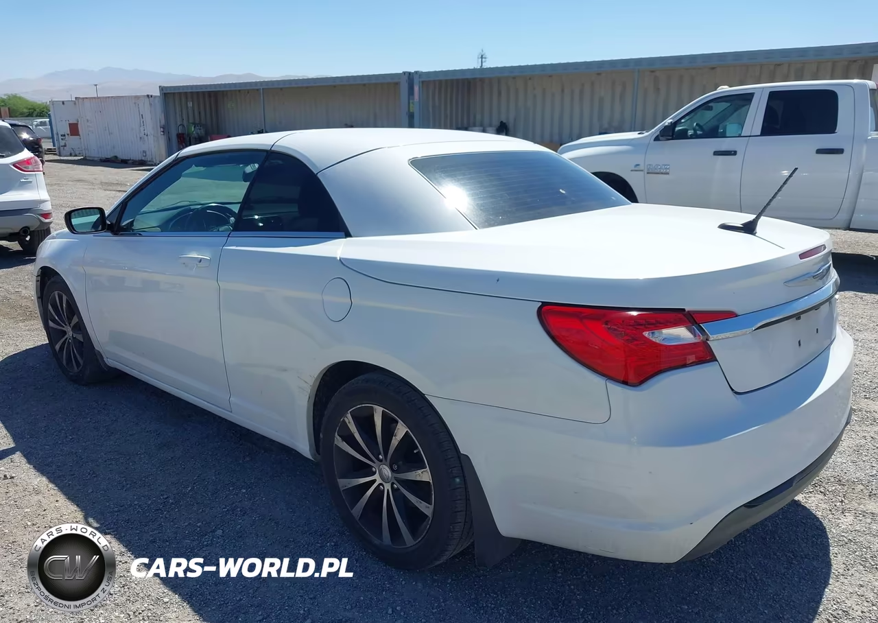 2013 Chrysler 200 S VIN:1C3BCBGG7DN738440 - 3
