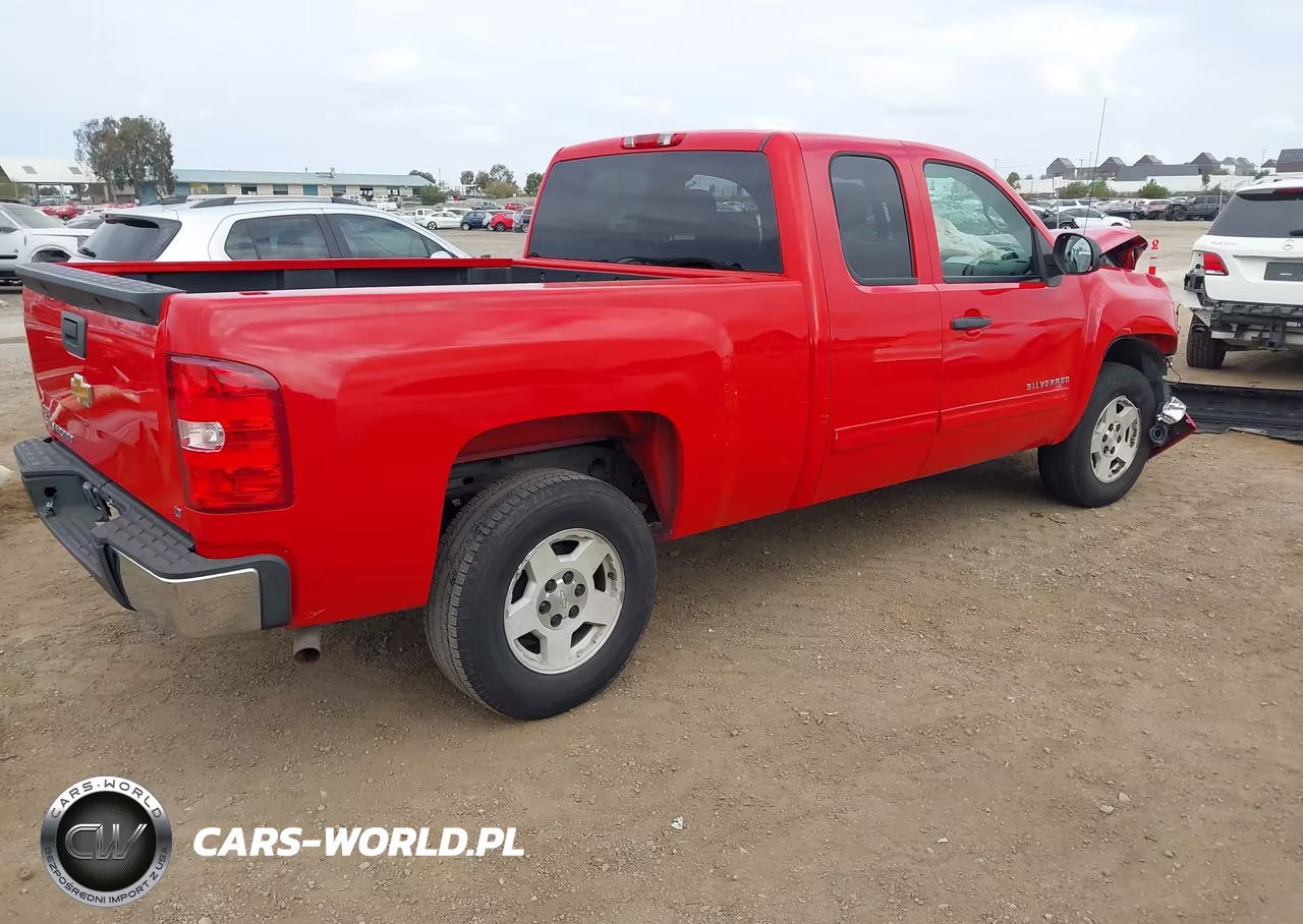 2011 Chevrolet Silverado 1500 Lt VIN:1GCRCSE06BZ295137 - 4