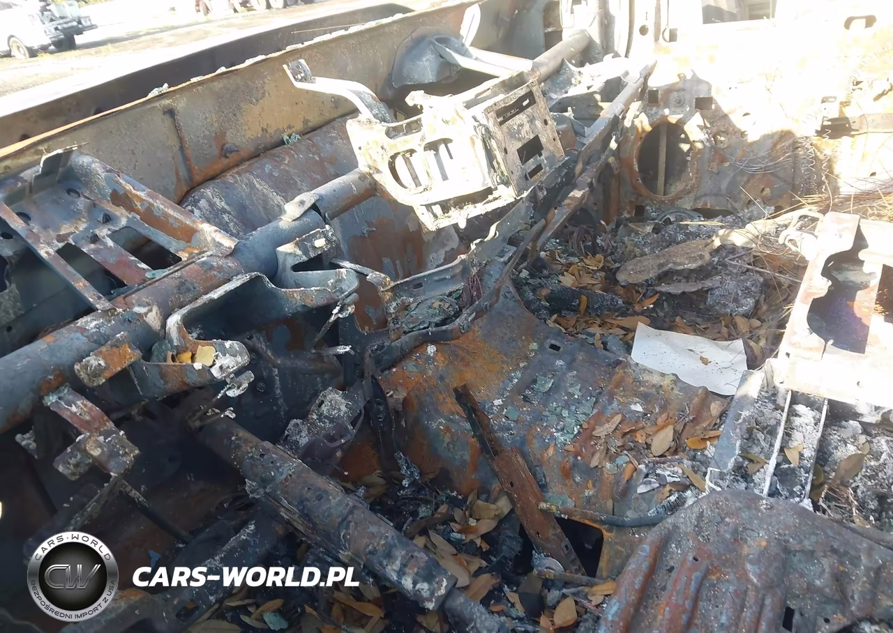 2012 Ford F-350 Chassis Xl VIN:1FD8W3HT3CEA89390 - 11