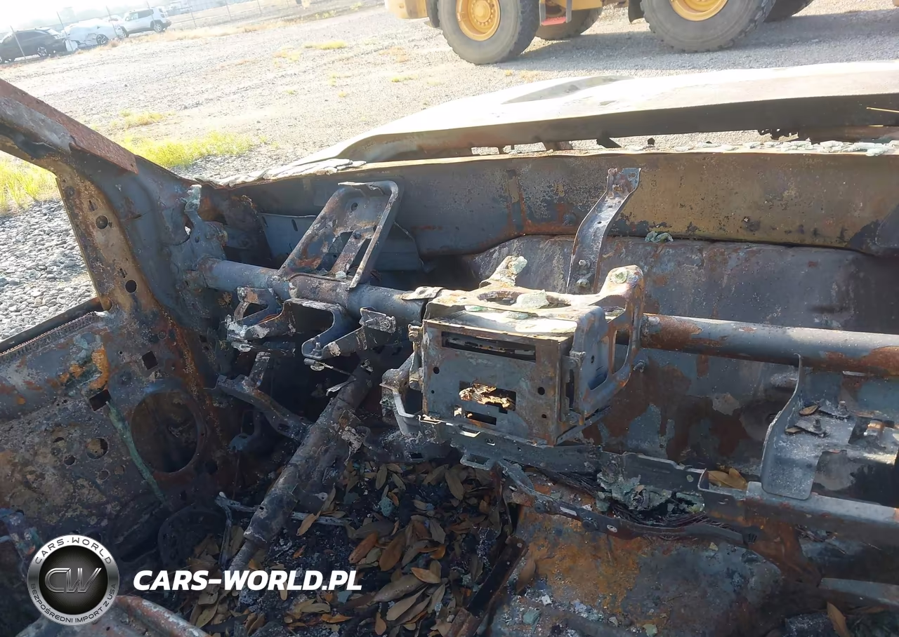 2012 Ford F-350 Chassis Xl VIN:1FD8W3HT3CEA89390 - 6