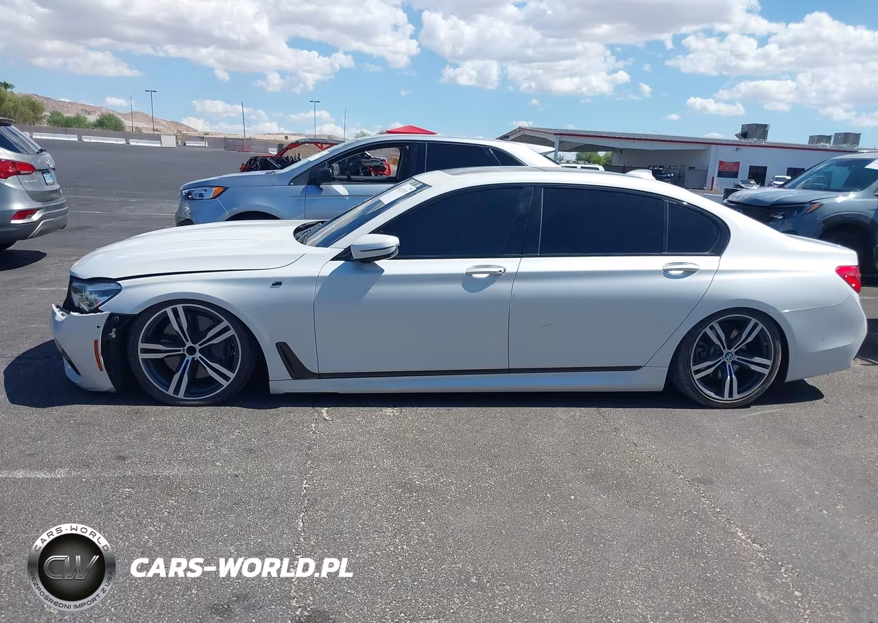 2017 BMW 750 I VIN:WBA7F0C3XHGM21856 - 14