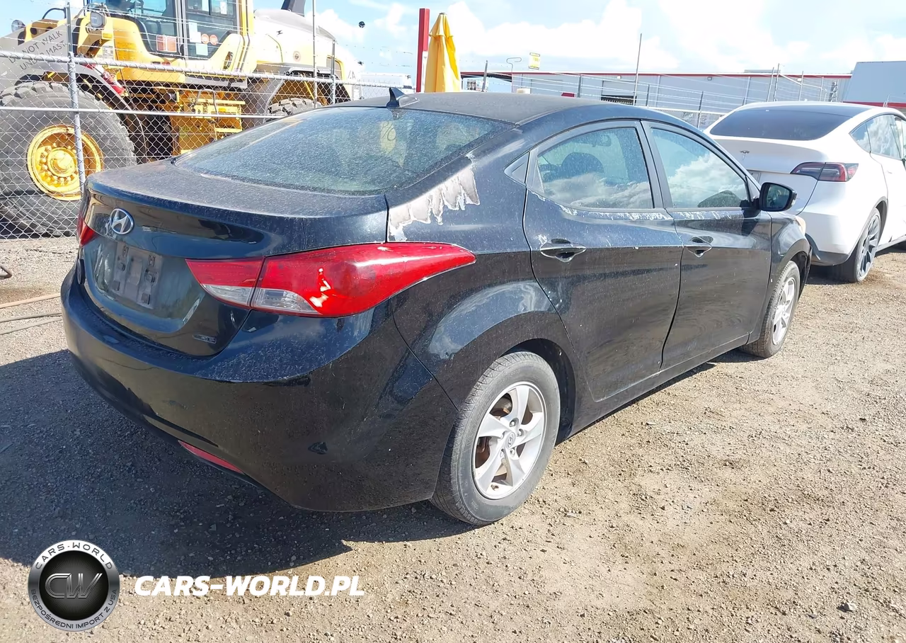 2011 Hyundai Elantra Limited VIN:5NPDH4AEXBH018748 - 4