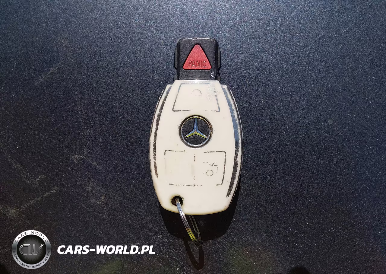 2015 Mercedes-Benz C 300 4Matic VIN:55SWF4KBXFU013362 - 11