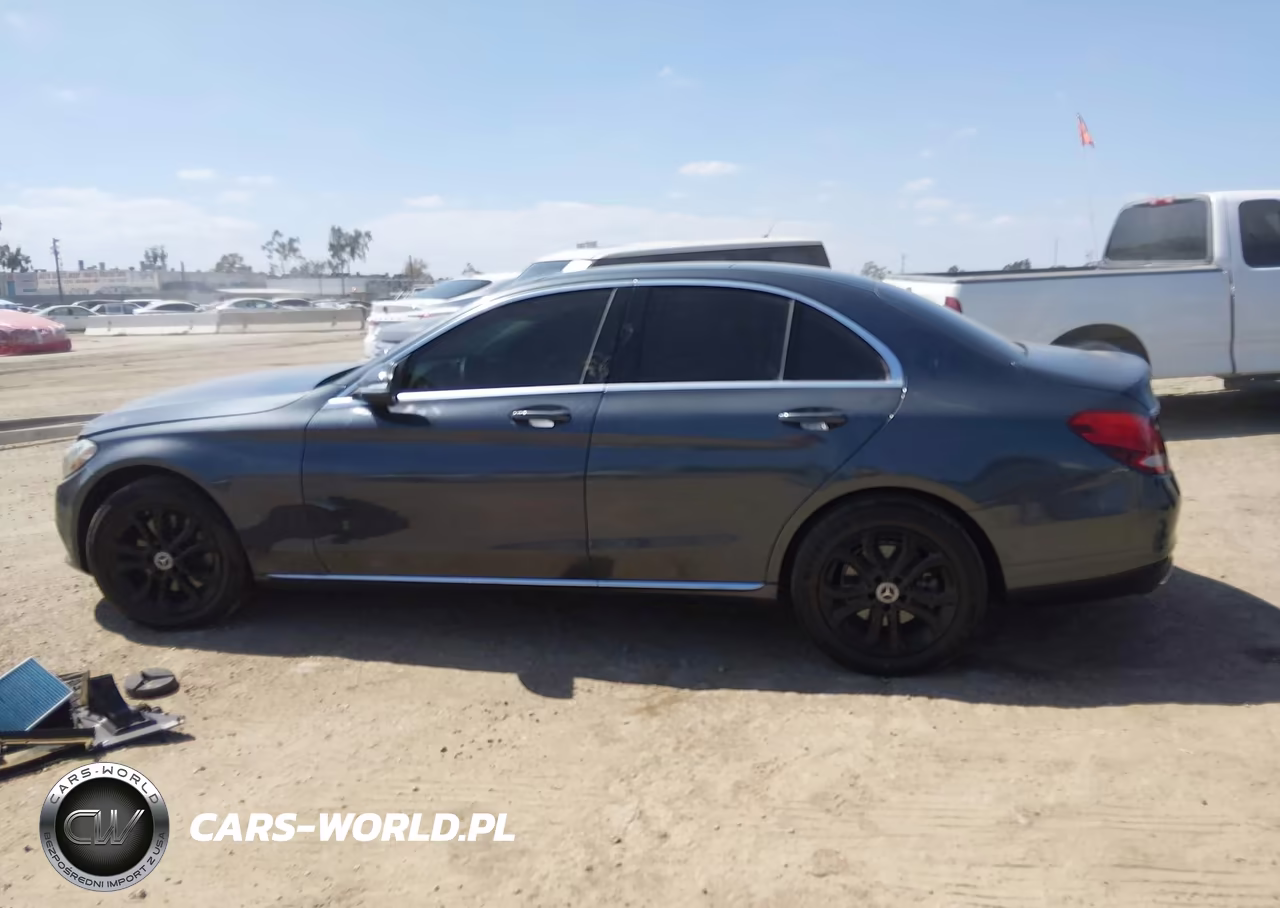 2015 Mercedes-Benz C 300 4Matic VIN:55SWF4KBXFU013362 - 14