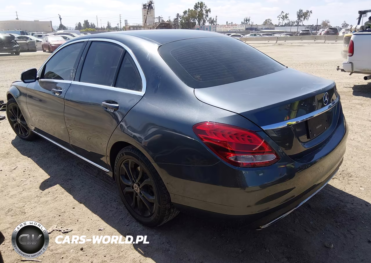2015 Mercedes-Benz C 300 4Matic VIN:55SWF4KBXFU013362 - 3