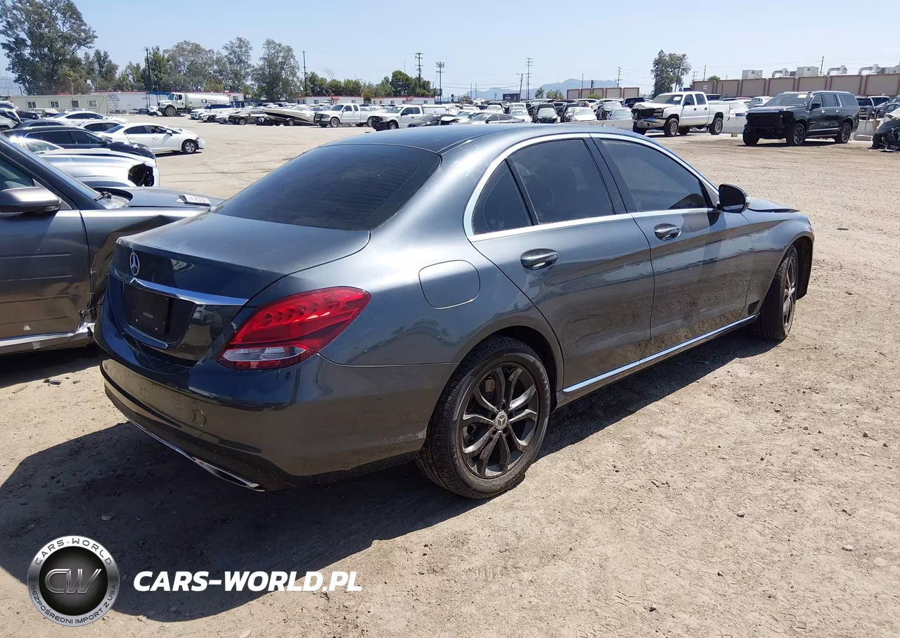 2015 Mercedes-Benz C 300 4Matic VIN:55SWF4KBXFU013362 - 4