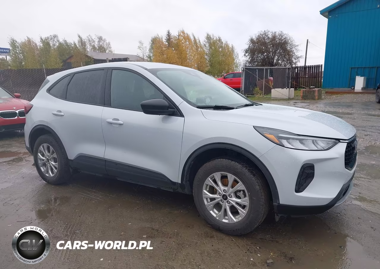 2025 Ford Escape Active VIN:1FMCU9GN1SUA74641 - 13