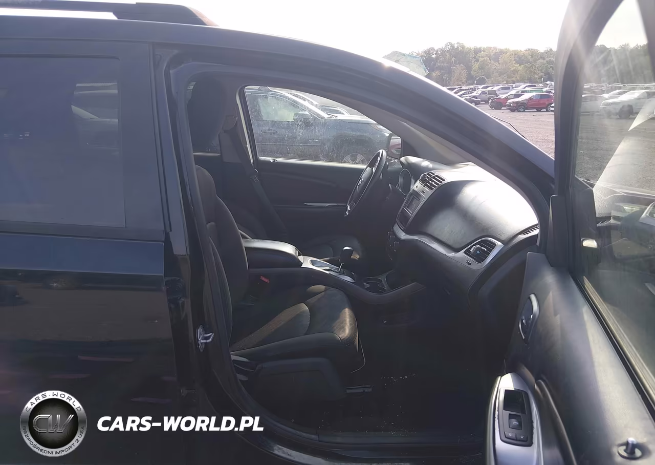 2019 Dodge Journey Se VIN:3C4PDCBG6KT794104 - 5