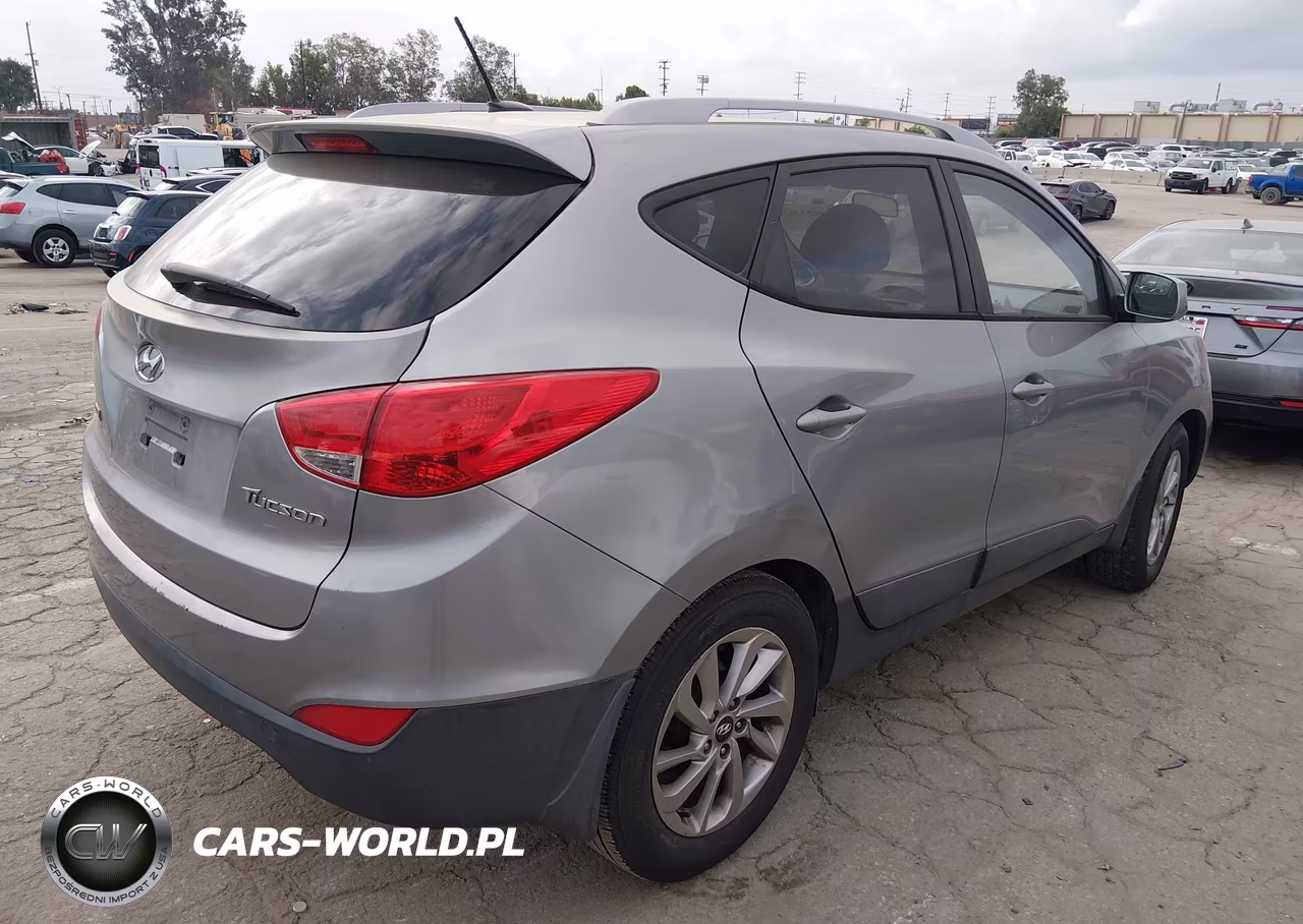 2010 Hyundai Tucson Gls VIN:KM8JU3ACXAU110157 - 4