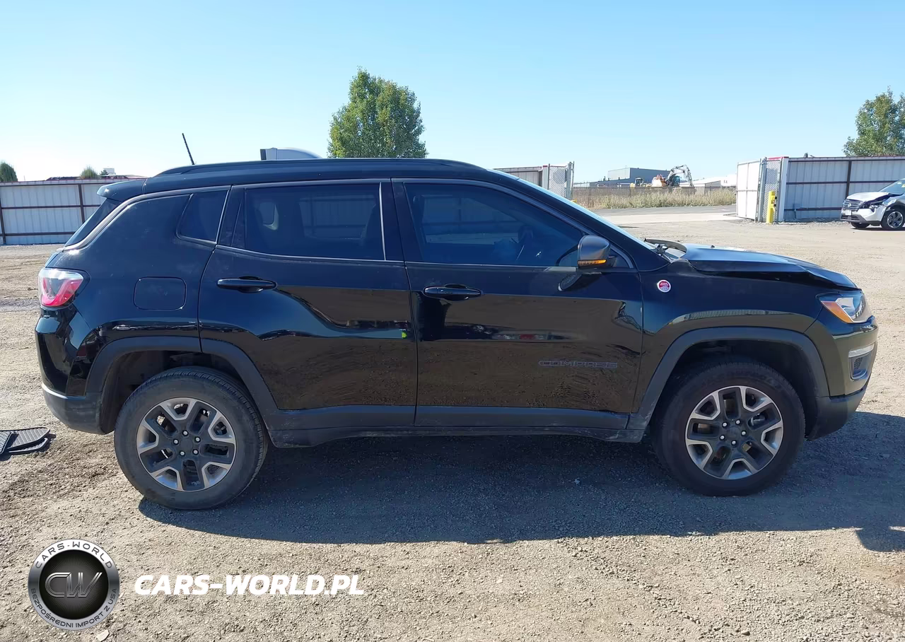 2018 Jeep Compass Trailhawk 4X4 VIN:3C4NJDDB8JT128741 - 13