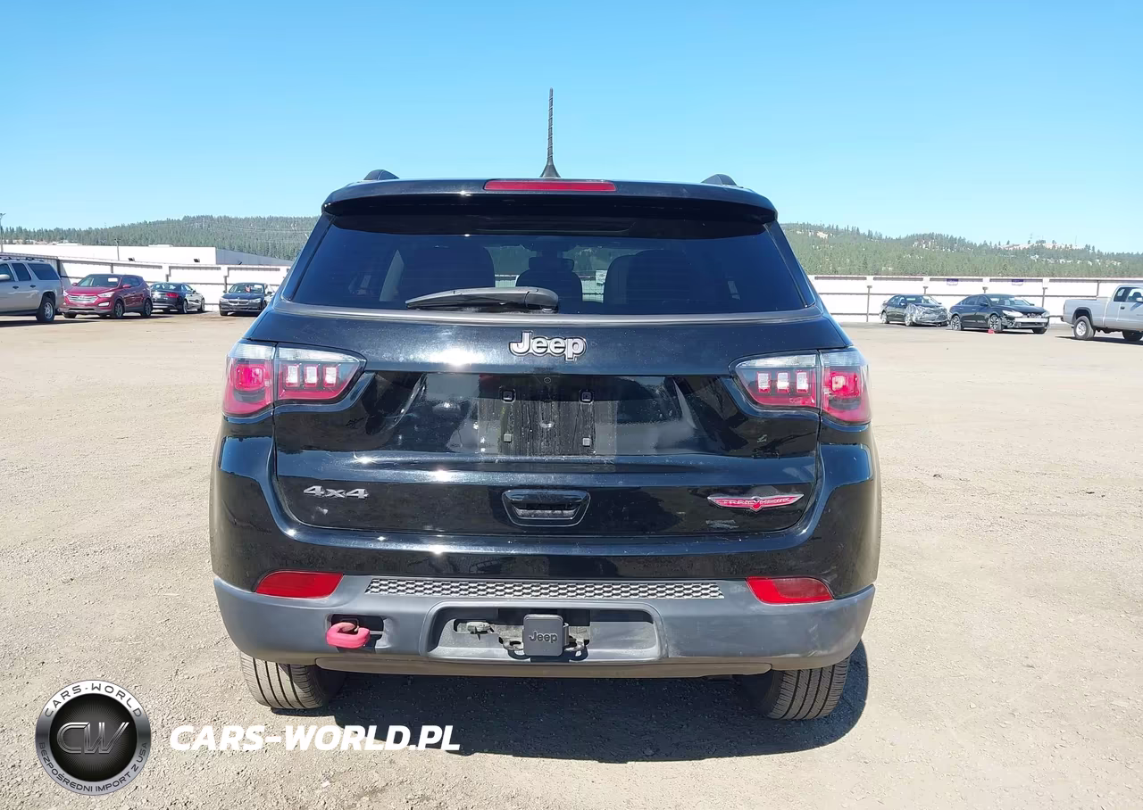2018 Jeep Compass Trailhawk 4X4 VIN:3C4NJDDB8JT128741 - 16