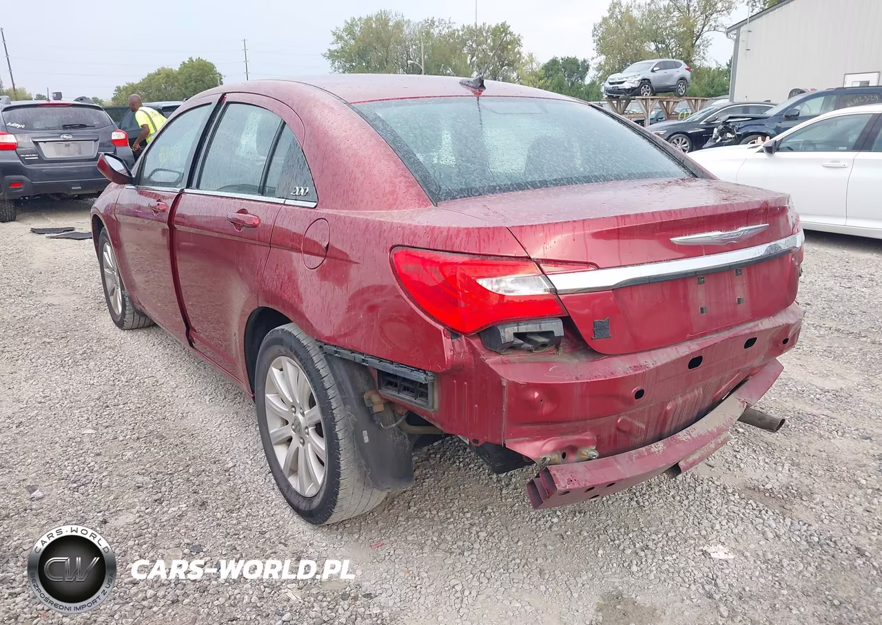 2013 Chrysler 200 Touring VIN:1C3CCBBB9DN546467 - 3