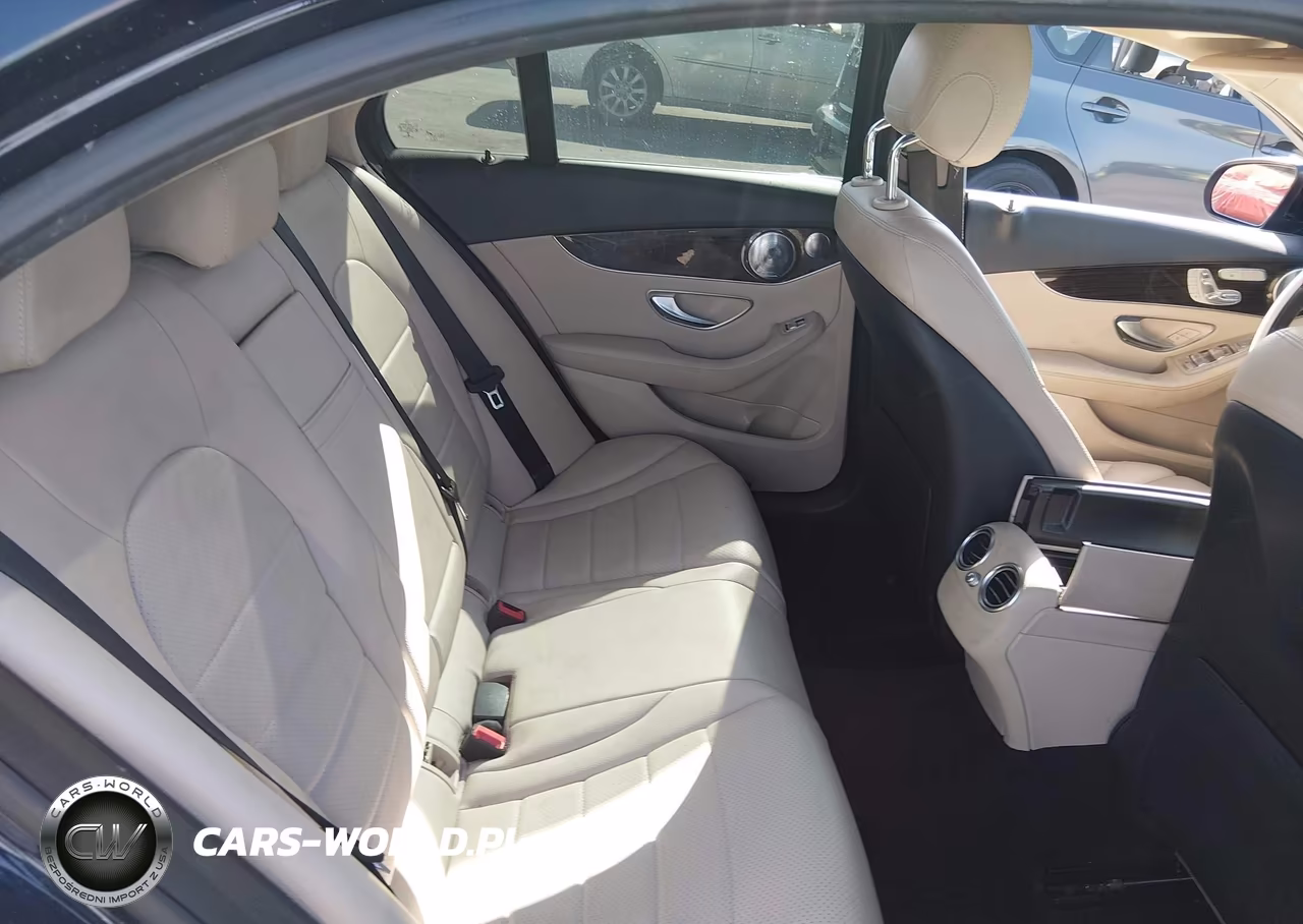 2017 Mercedes-Benz C 350E VIN:55SWF4HB4HU234207 - 8