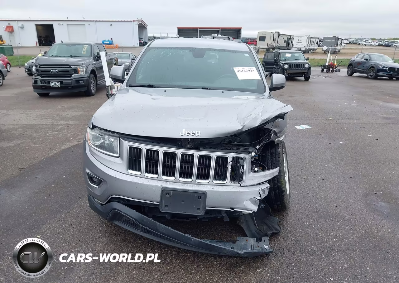 2016 Jeep Grand Cherokee Laredo VIN:1C4RJFAG3GC396341 - 13
