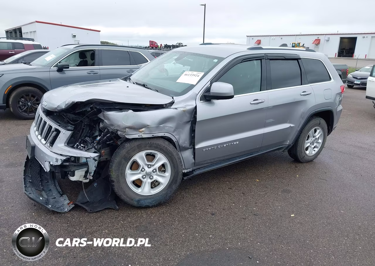 2016 Jeep Grand Cherokee Laredo VIN:1C4RJFAG3GC396341 - 2
