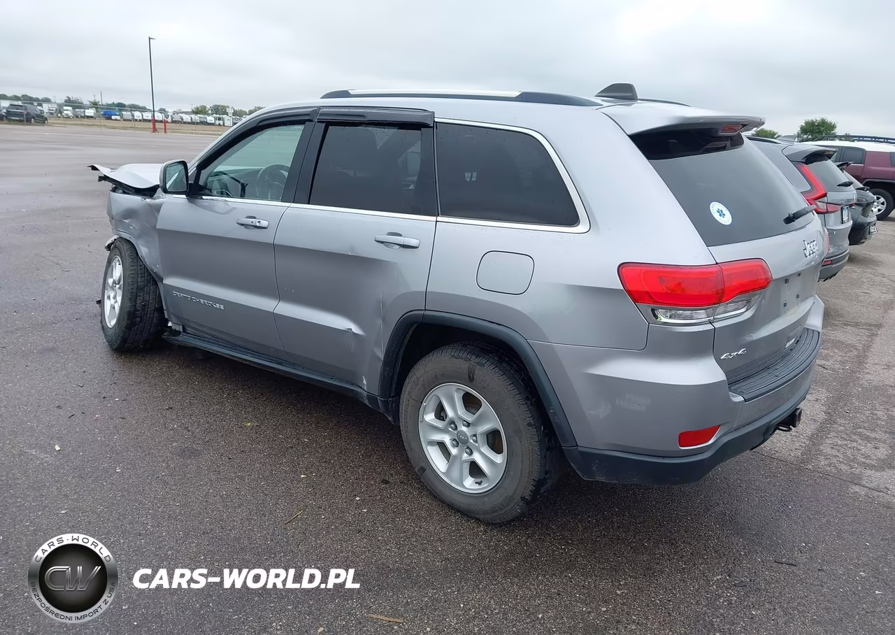 2016 Jeep Grand Cherokee Laredo VIN:1C4RJFAG3GC396341 - 3