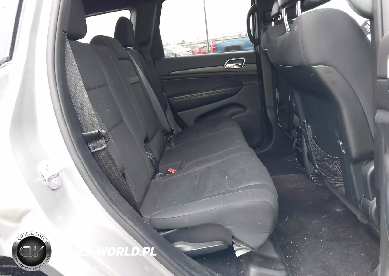 2016 Jeep Grand Cherokee Laredo VIN:1C4RJFAG3GC396341 - 8