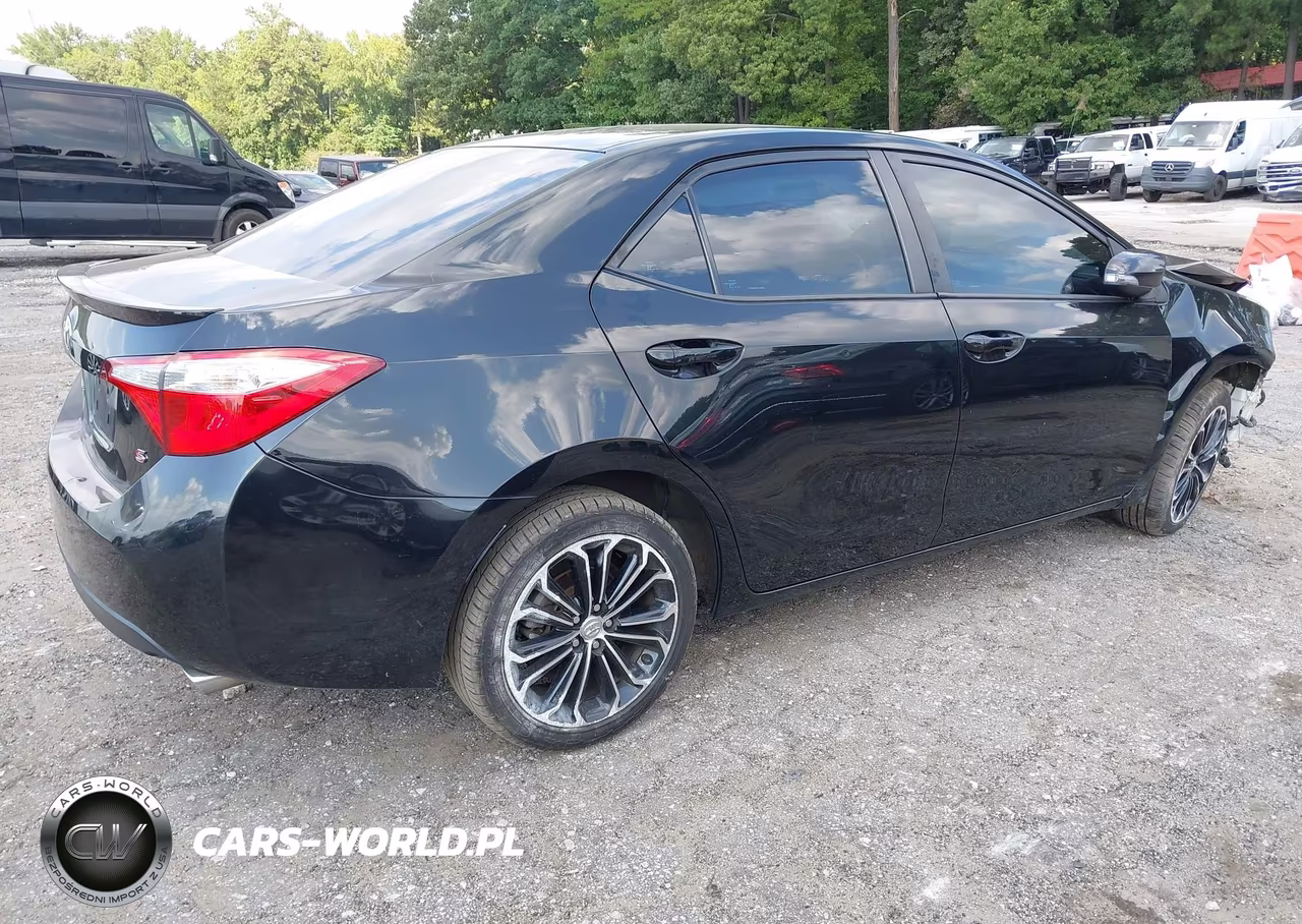 2015 Toyota Corolla S Plus VIN:2T1BURHE8FC465951 - 4