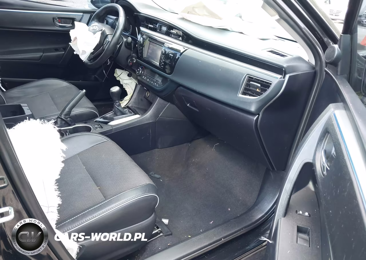 2015 Toyota Corolla S Plus VIN:2T1BURHE8FC465951 - 5
