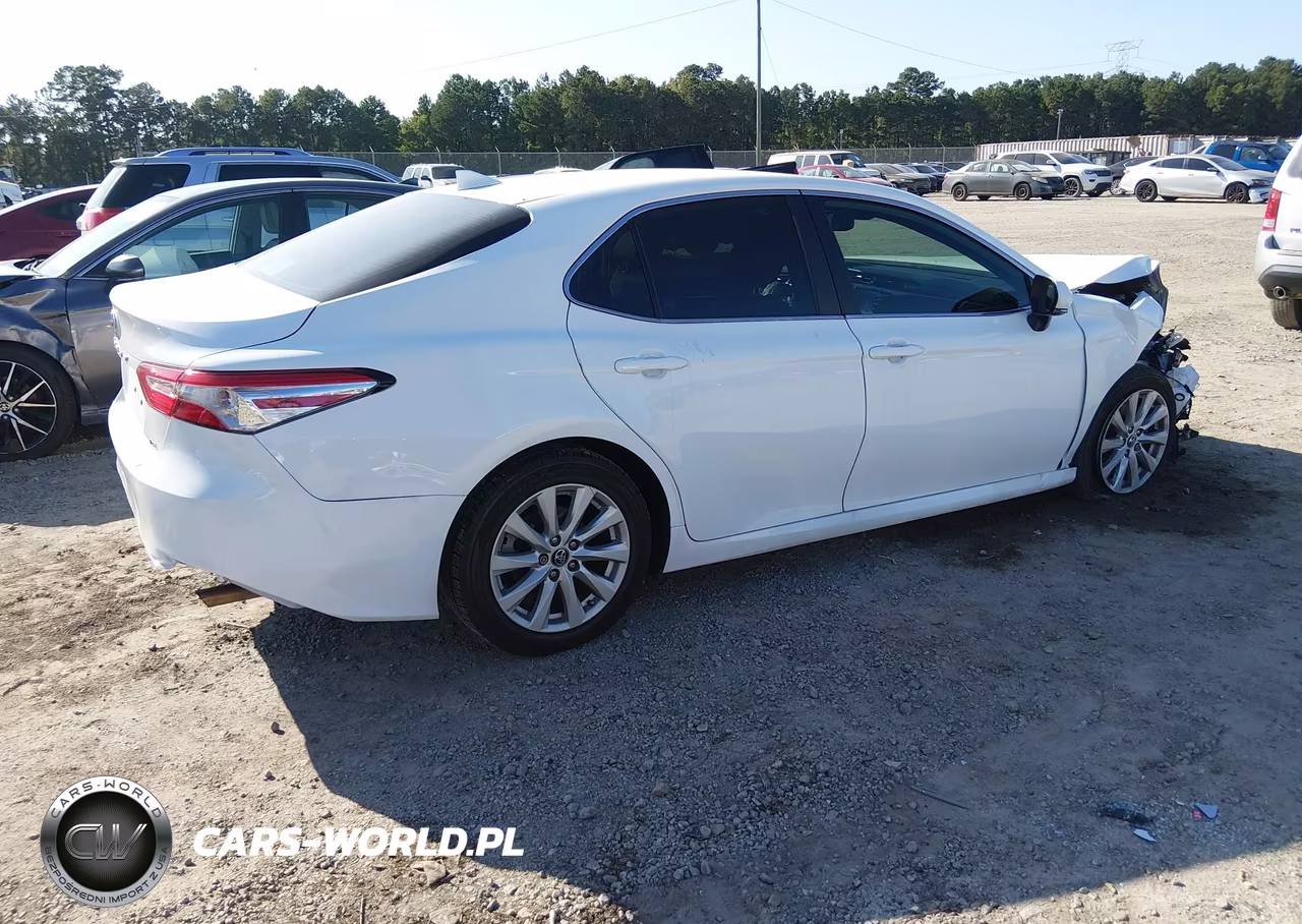 2020 Toyota Camry Le VIN:4T1L11AK6LU876659 - 4