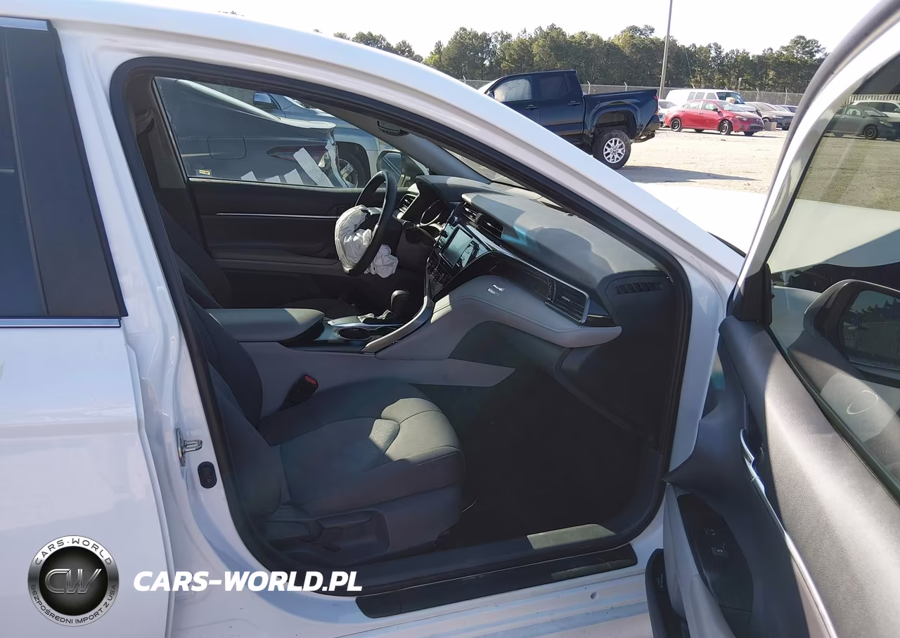 2020 Toyota Camry Le VIN:4T1L11AK6LU876659 - 5