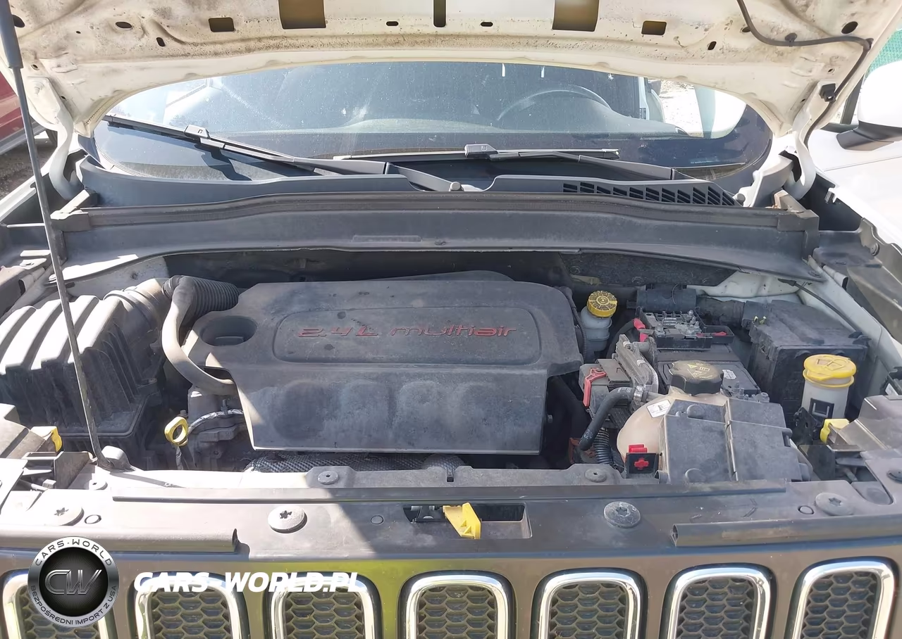 2016 Jeep Renegade Latitude VIN:ZACCJBBT2GPC77704 - 10