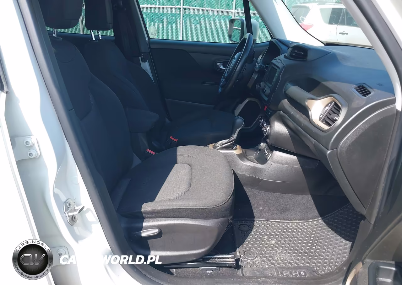 2016 Jeep Renegade Latitude VIN:ZACCJBBT2GPC77704 - 5