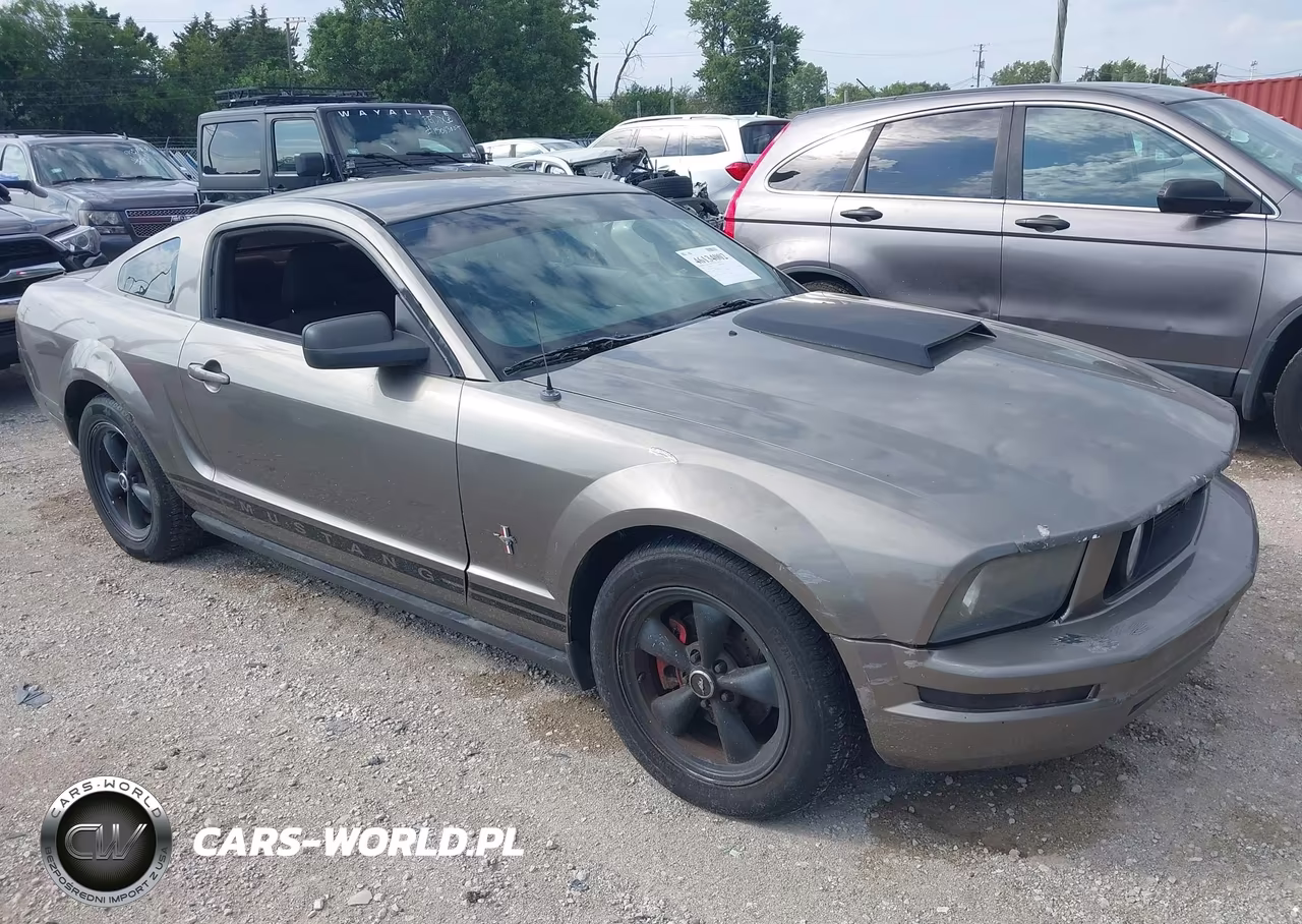 2005 Ford Mustang V6 Deluxe-V6 Premium