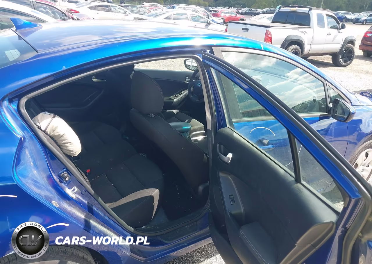 2017 Kia Forte Lx VIN:3KPFK4A77HE083582 - 8