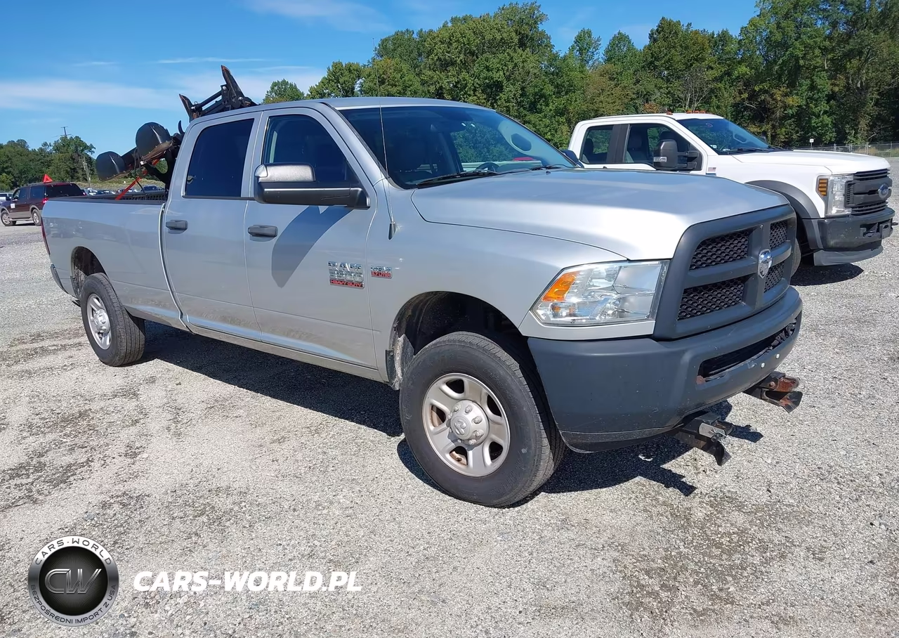 2015 Ram 3500 Tradesman VIN:3C63R3GT0FG708233 - 1