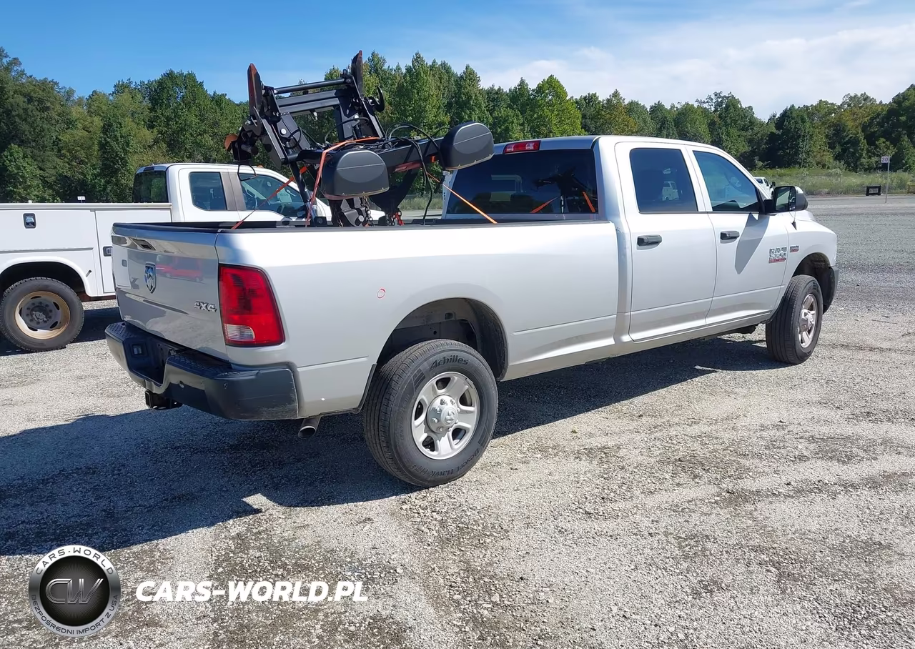 2015 Ram 3500 Tradesman VIN:3C63R3GT0FG708233 - 4