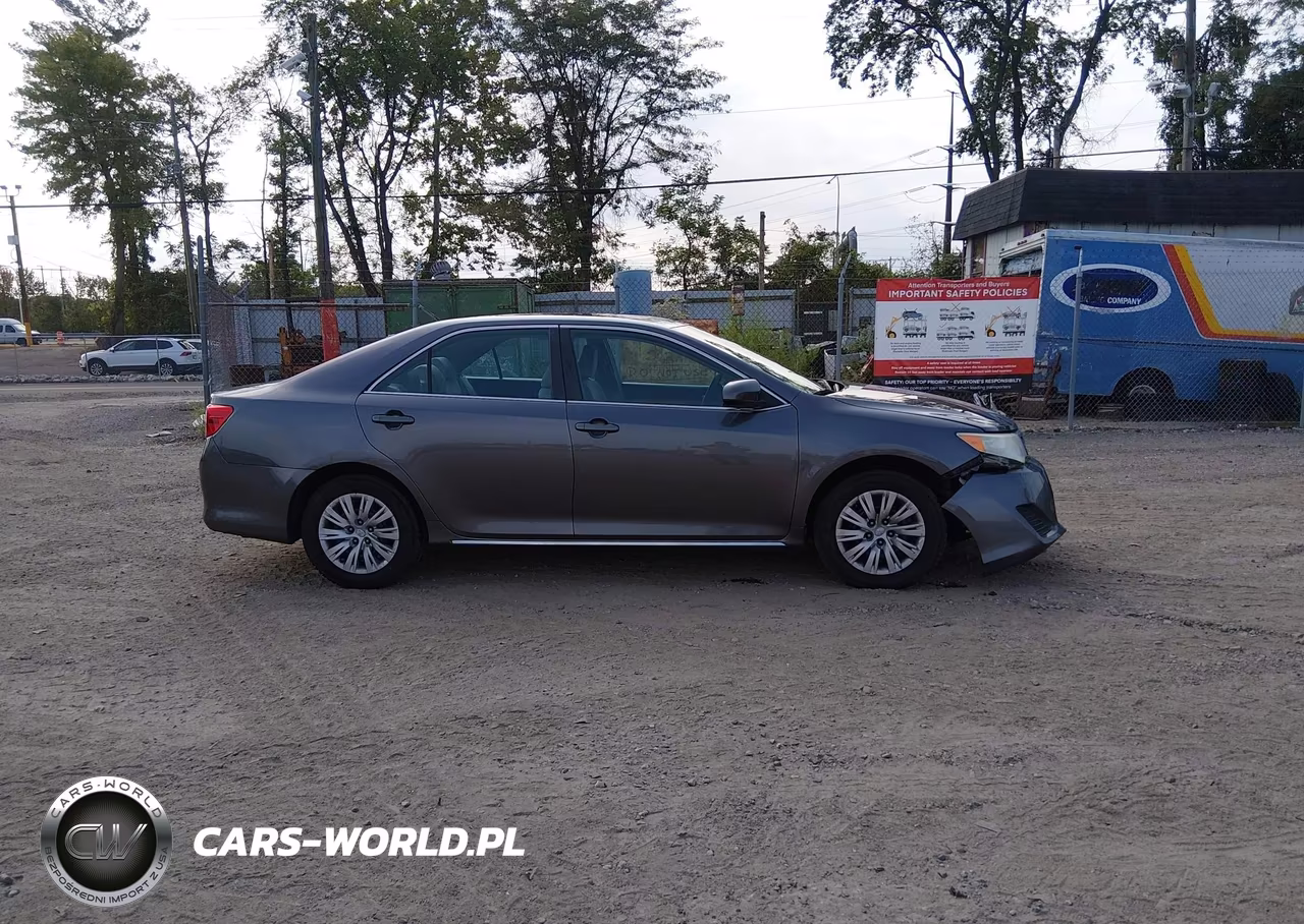 2014 Toyota Camry Le VIN:4T4BF1FK0ER437312 - 13