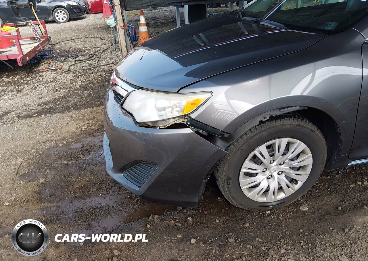 2014 Toyota Camry Le VIN:4T4BF1FK0ER437312 - 18